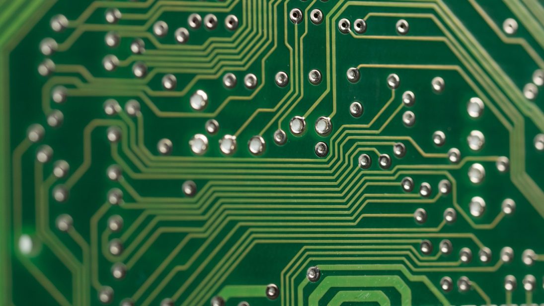 circuit-board-ga21374951_1920-1095x616