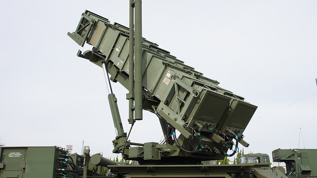 JASDF_MIM-104_Patriot_PAC-2_M901_Launching_Station(49-3070)_missile_canister_at_Kasuga_Air_Base_November_25,_2017
