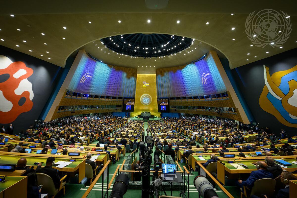 UN71064064