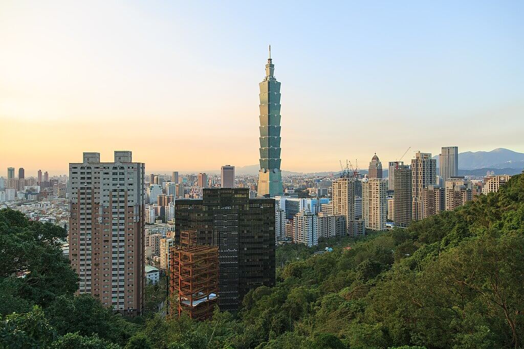 Taipei_Taiwan_Taipei-101-Tower-01