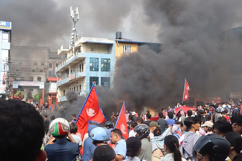 2025_Nepalese_Gen_Z_protesters_infront_of_Bharatpur_mahanagarpalika_office